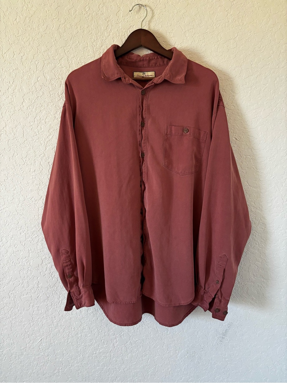 Tommy Bahama Men's Button-Down Shirt in Dusty Rose